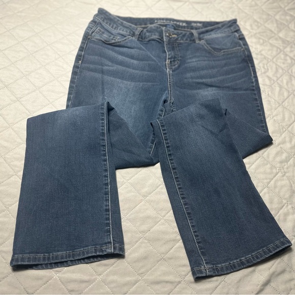 Falls Creek Women's Straight Leg Jeans in Blue - Picture 2 of 8